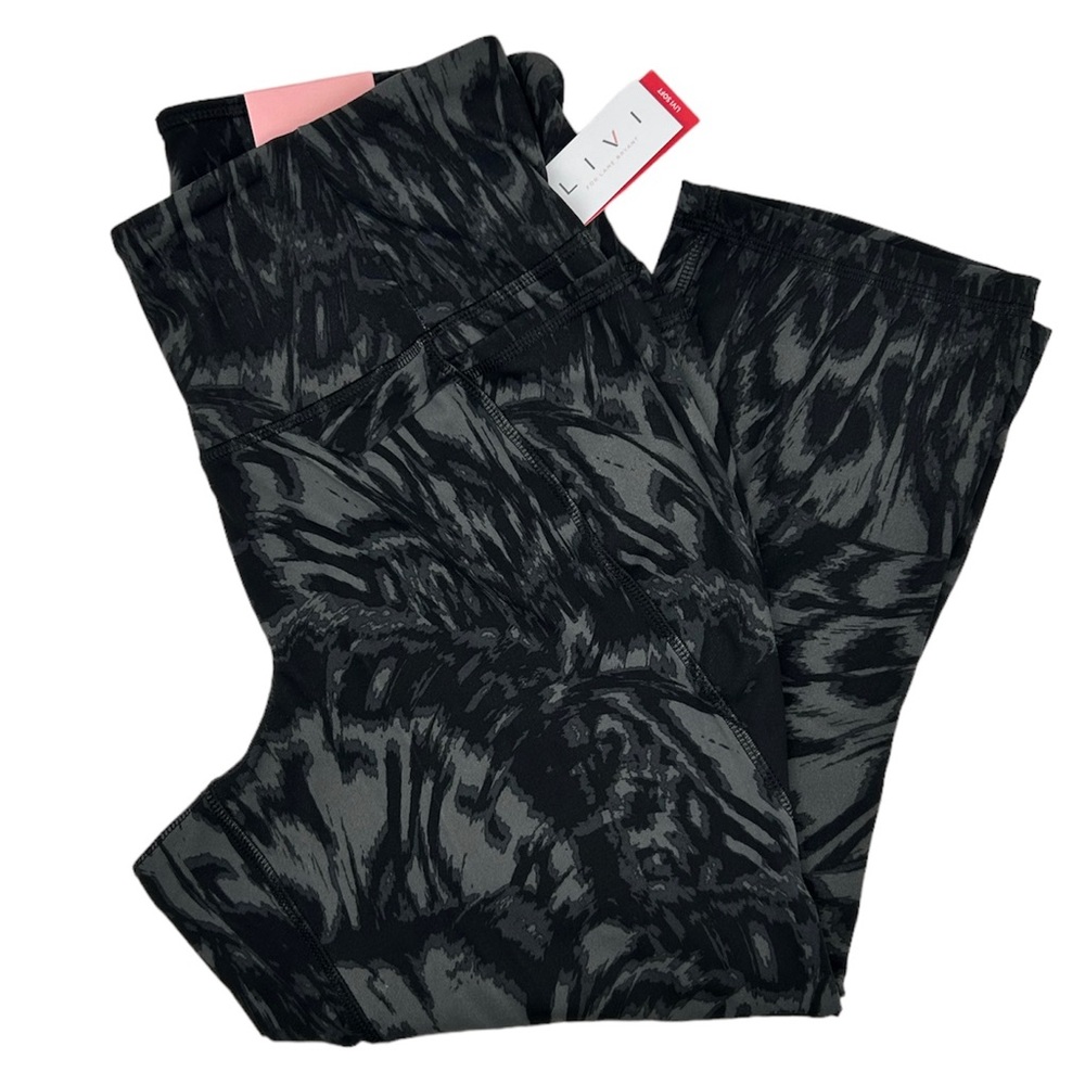 Lane Bryant Women’s Plus Size LIVI High-Rise LIVI Soft Capri Legging 1X 2X 3X 4X